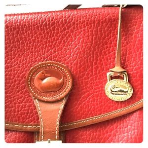 RED VINTAGE CROSSBODY!!!
